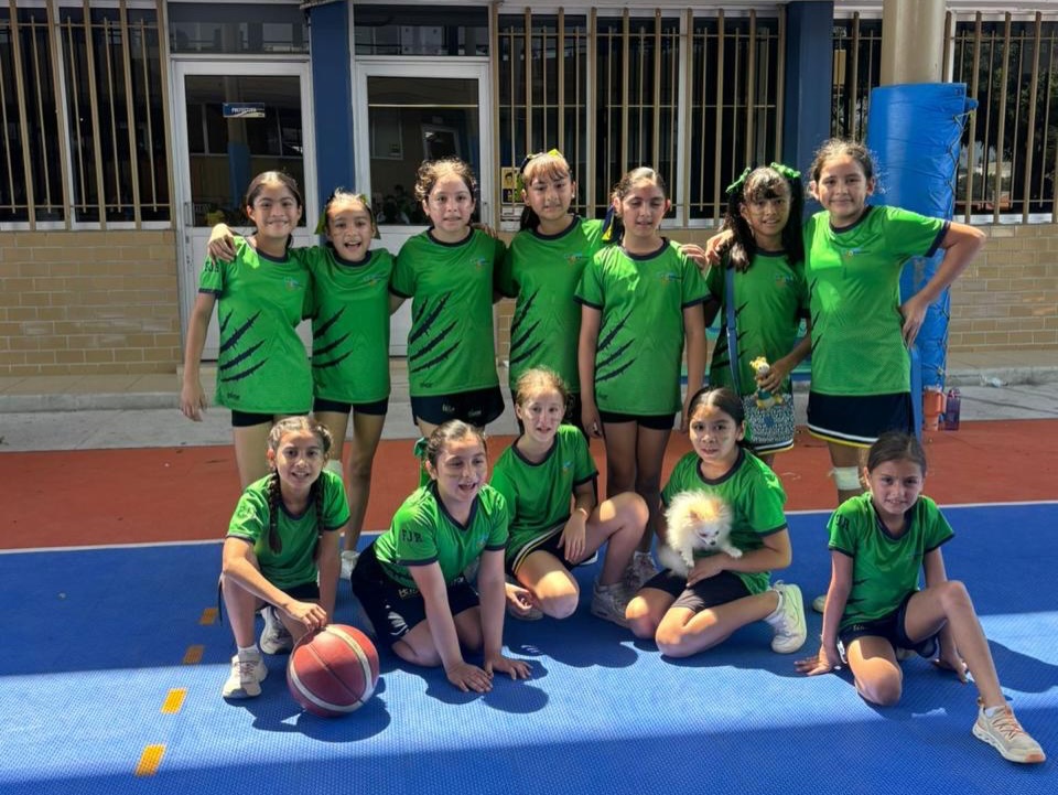 Actividad de viernes y sábado previo a la inauguración, y los puntos por continente se empiezan a mover, vamos chicos a dar su mejor esfuerzo👏🏻🤩
#MiniOlimpiadas #SomosFélix #ActividadesDeportivas #SomosLeones